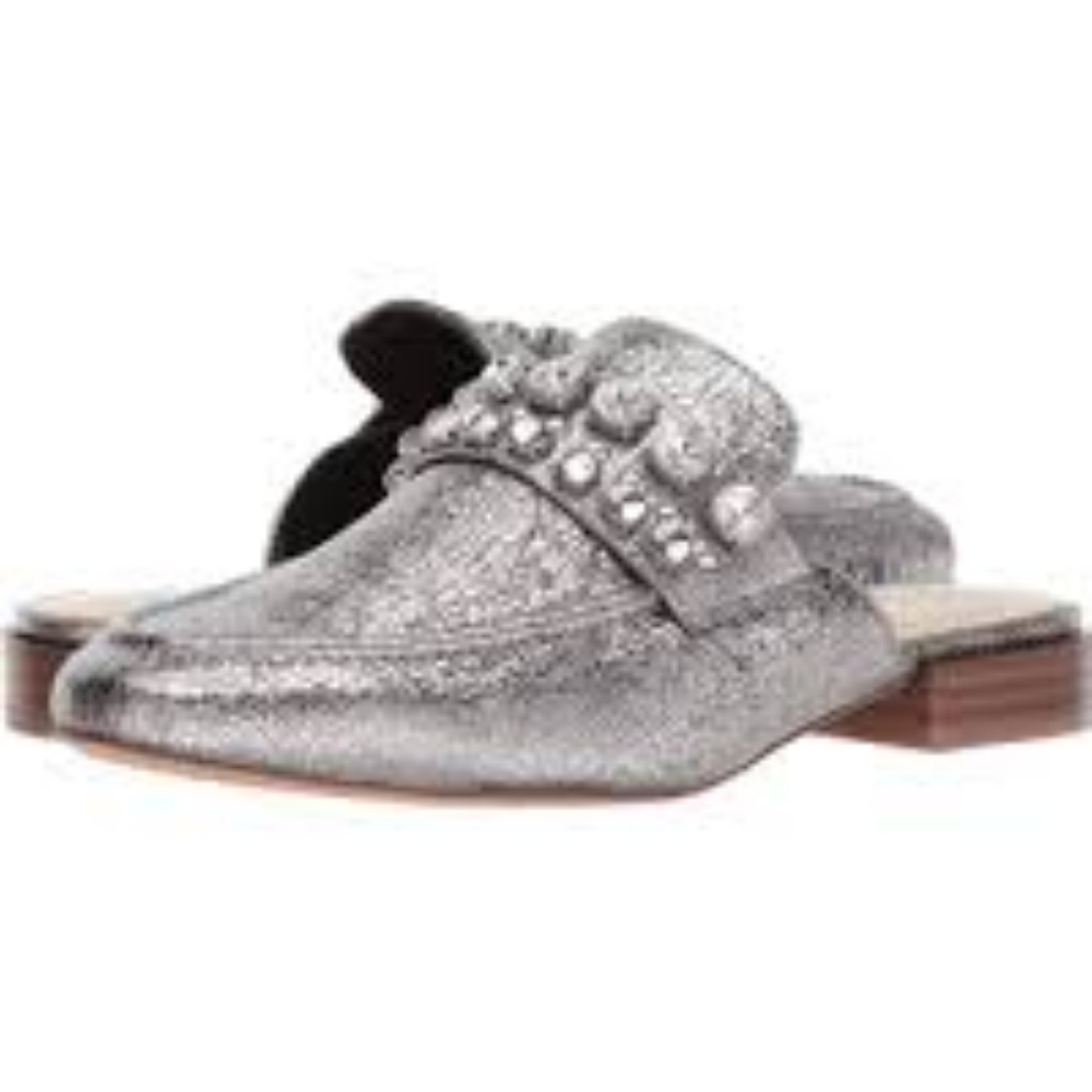 Vince Camuto loafer